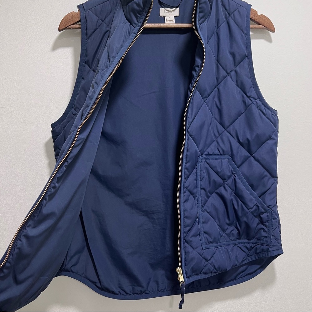 J. Crew Factory Women’s Quilted Navy Blue Down Puffer Vest, Size Small - Picture 4 of 10
